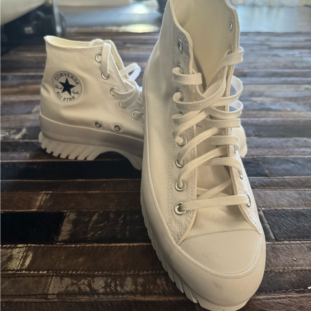 White Platform all star Converse sneakers
